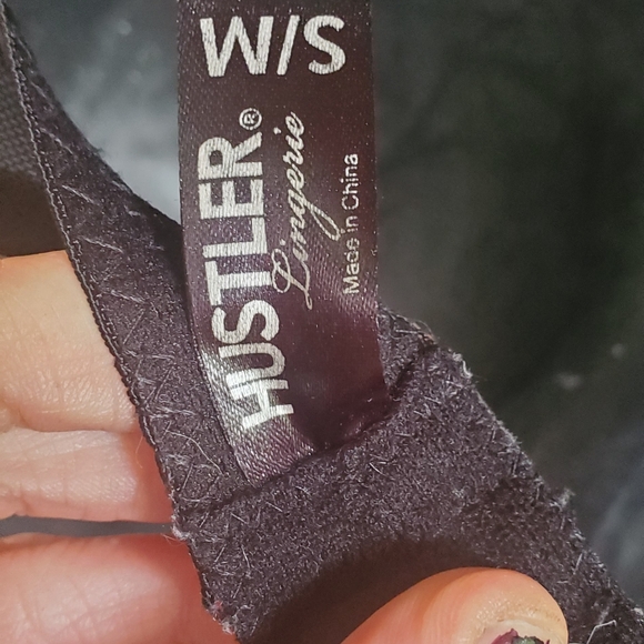 Hustler Red/ Black Lingerie - Picture 5 of 5